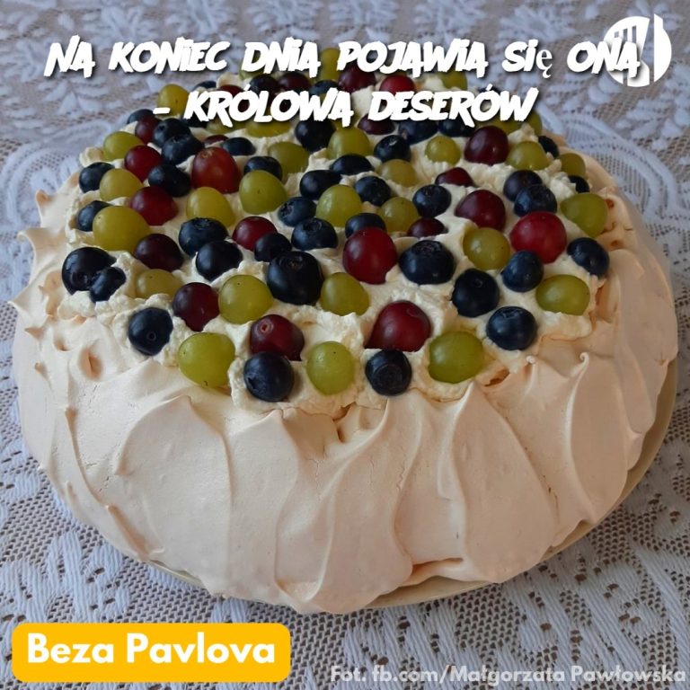 Na koniec dnia pojawia się ona – królowa deserów: Sernik na zimno z owocami