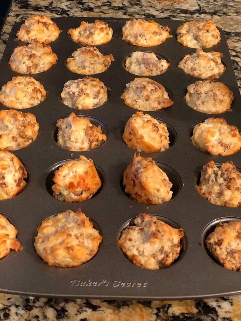 CHRUPIĄCE KĄSKI KIEŁBASKI HASHBROWN