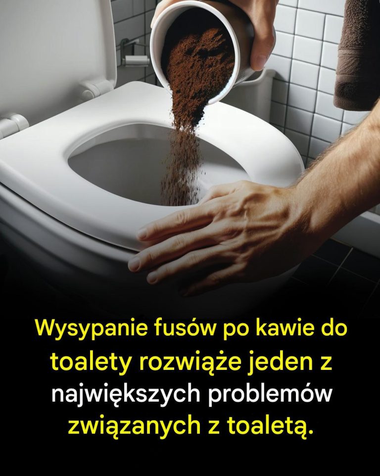 Wysypanie fusów po kawie do toalety rozwiąże jeden z największych problemów związanych z toaletą.