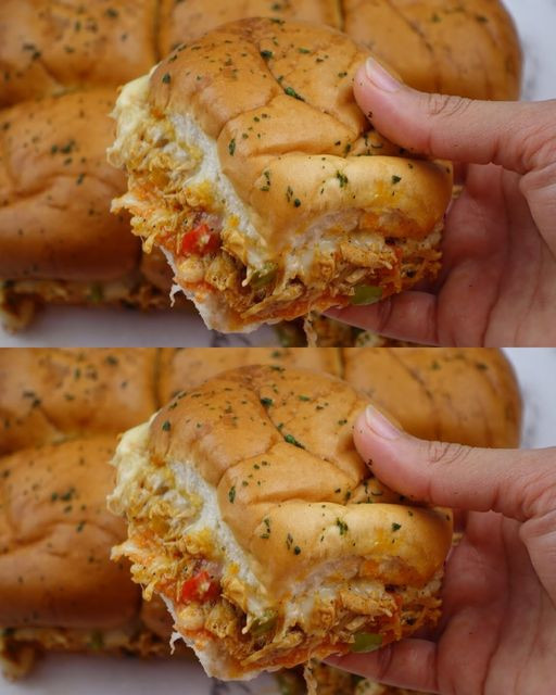 Wyśmienite kanapki z kurczakiem, serem i masłem ziołowym 🥪
