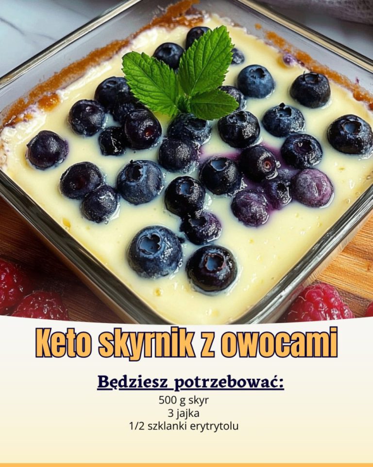 Keto skyrnik z owocami